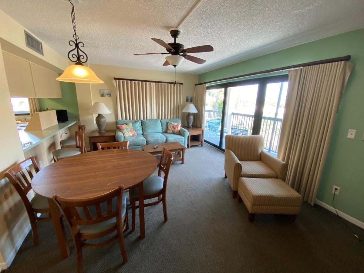 All Seasons Vacation Resort By Liberte Madeira Beach Exteriör bild