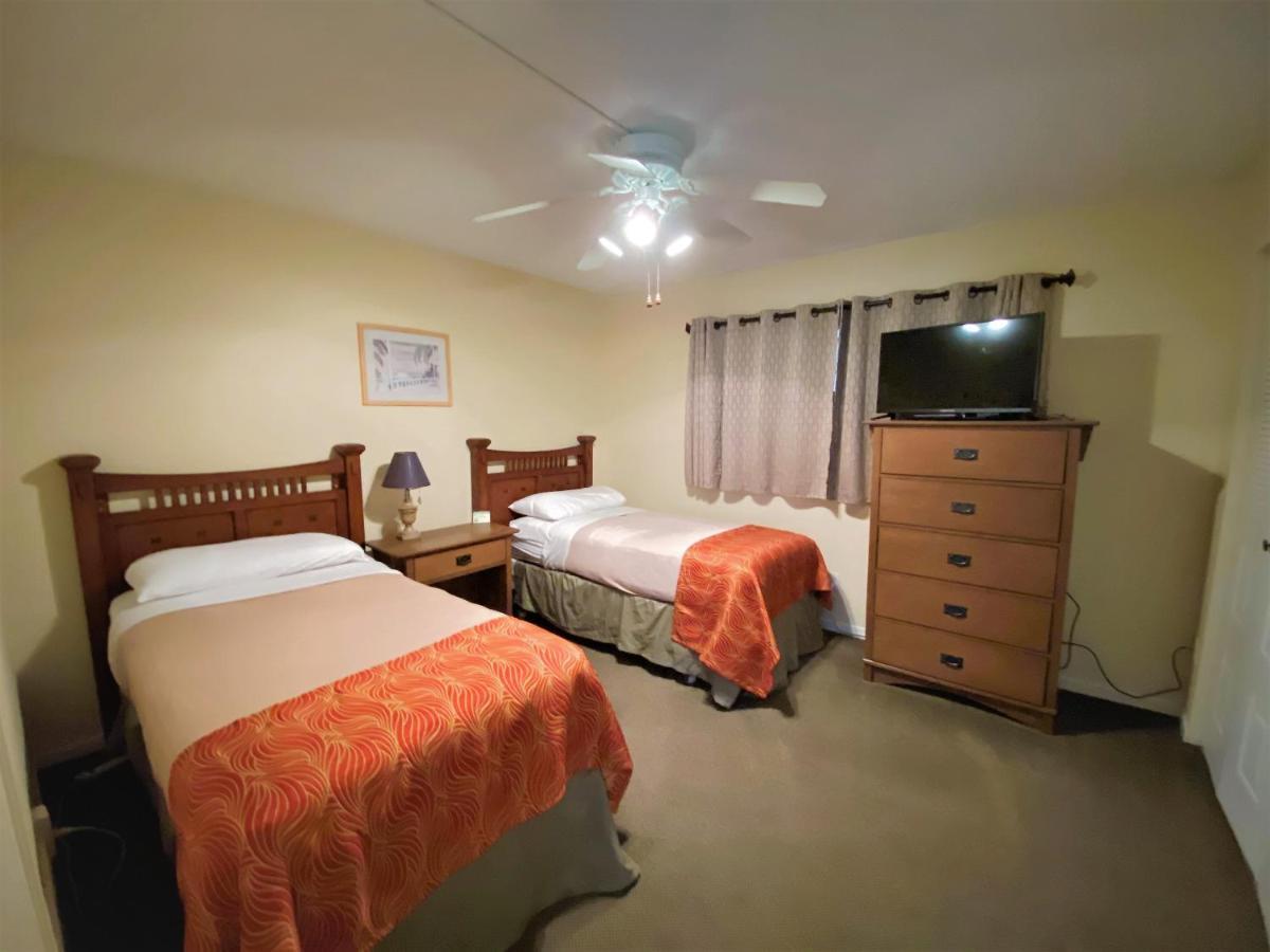 All Seasons Vacation Resort By Liberte Madeira Beach Exteriör bild