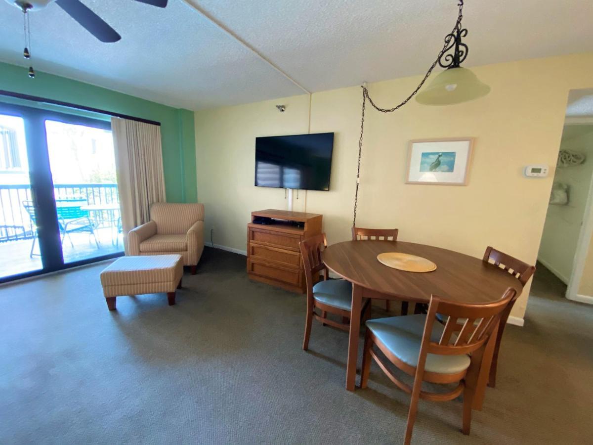 All Seasons Vacation Resort By Liberte Madeira Beach Exteriör bild