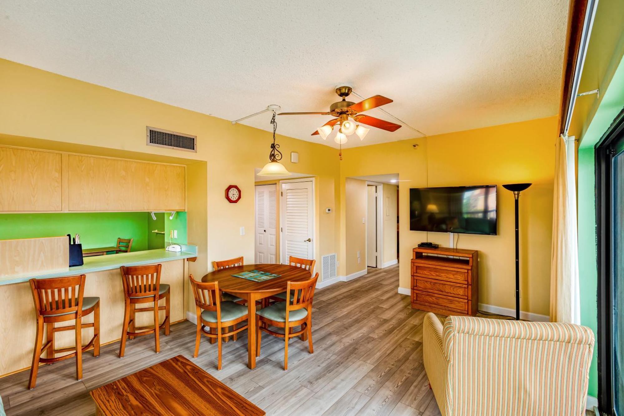 All Seasons Vacation Resort By Liberte Madeira Beach Exteriör bild
