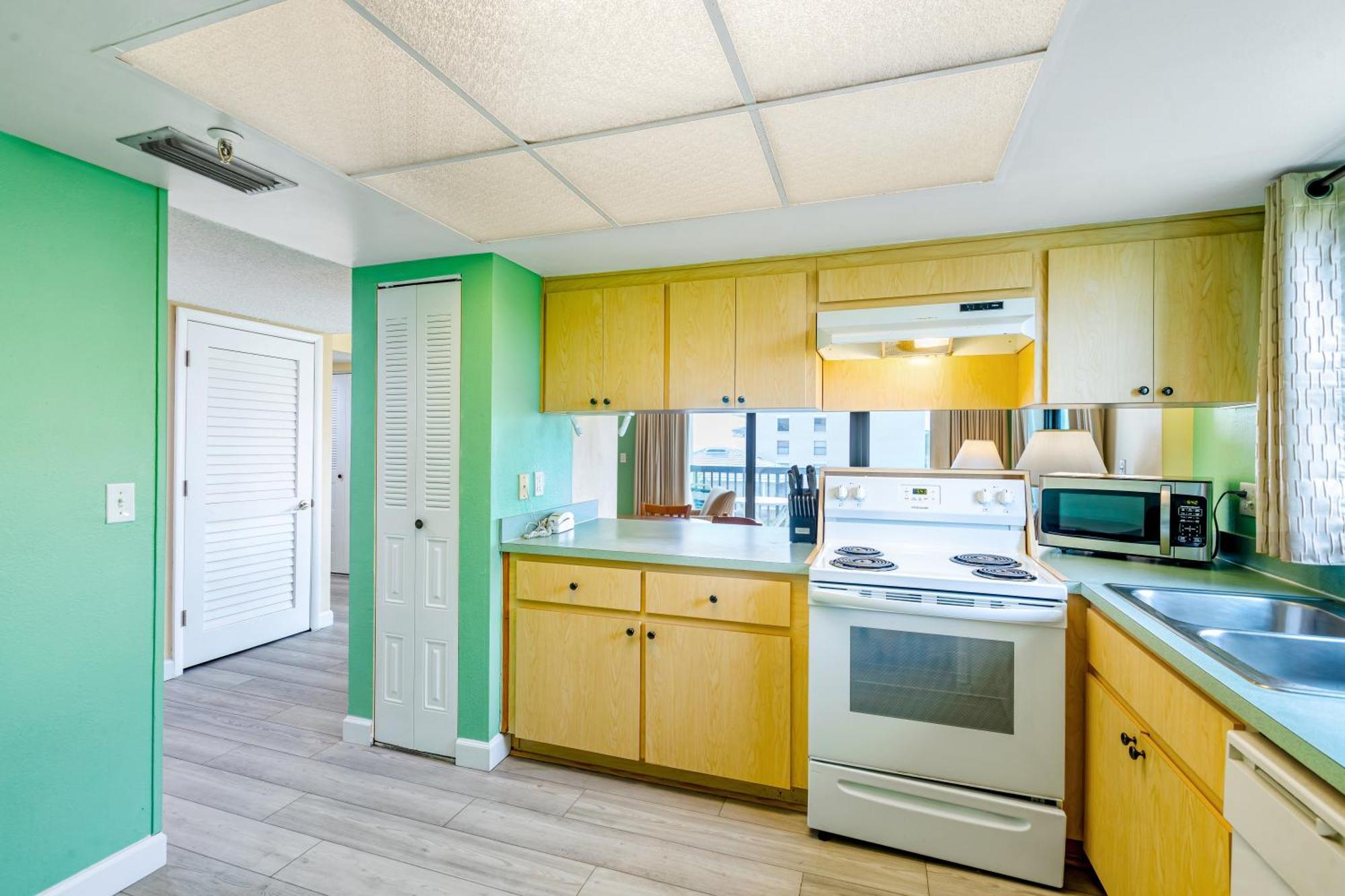 All Seasons Vacation Resort By Liberte Madeira Beach Exteriör bild